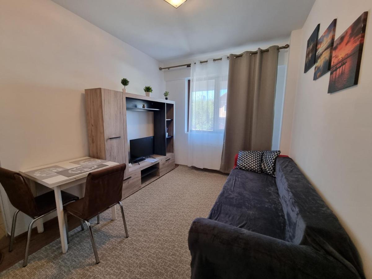 Ultracentral & Cozy, Palas Apt Jászvásár Kültér fotó