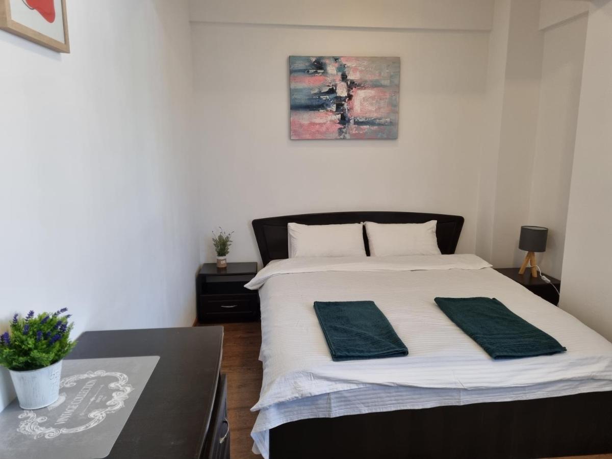 Ultracentral & Cozy, Palas Apt Jászvásár Kültér fotó
