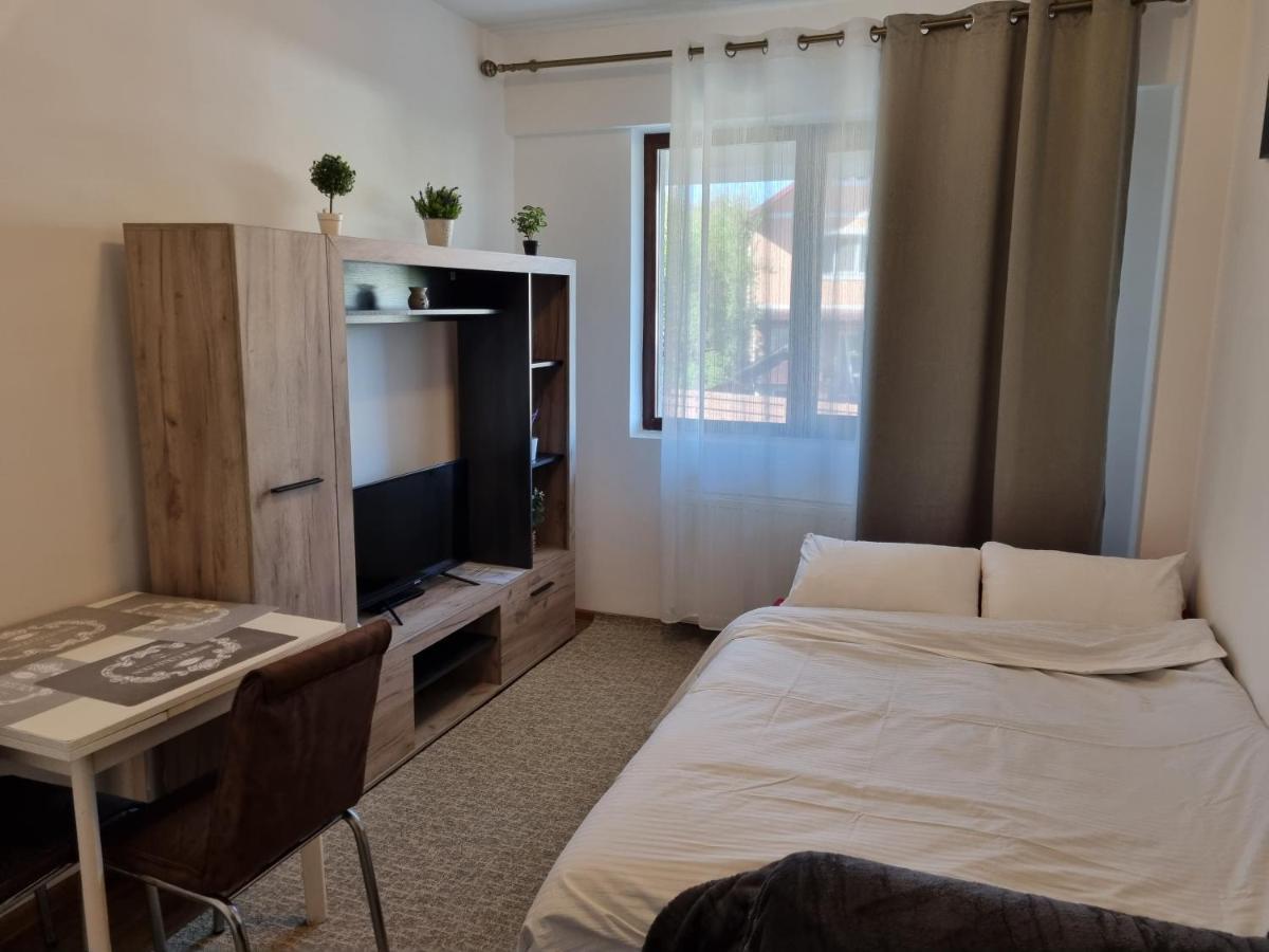 Ultracentral & Cozy, Palas Apt Jászvásár Kültér fotó